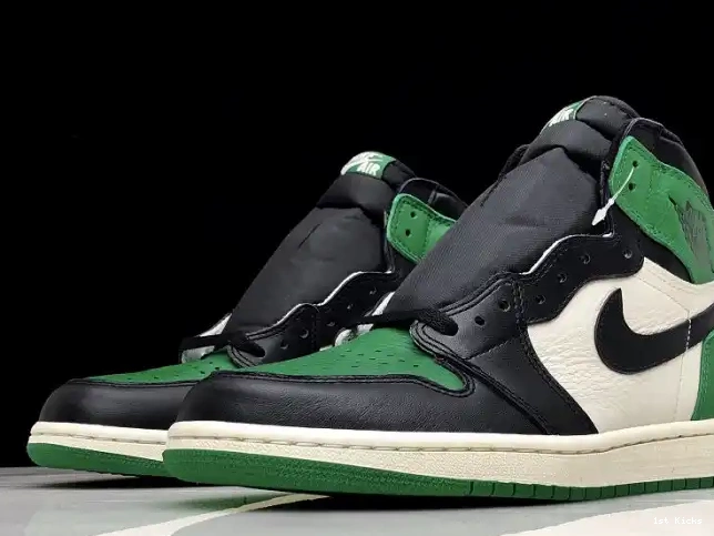 1st Kicks Sail-Black NRG Air Jordan OG High 555088-302 1 Green Pine 0503